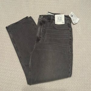 Abercrombie 90s straight jean ultra high rise in 30Short